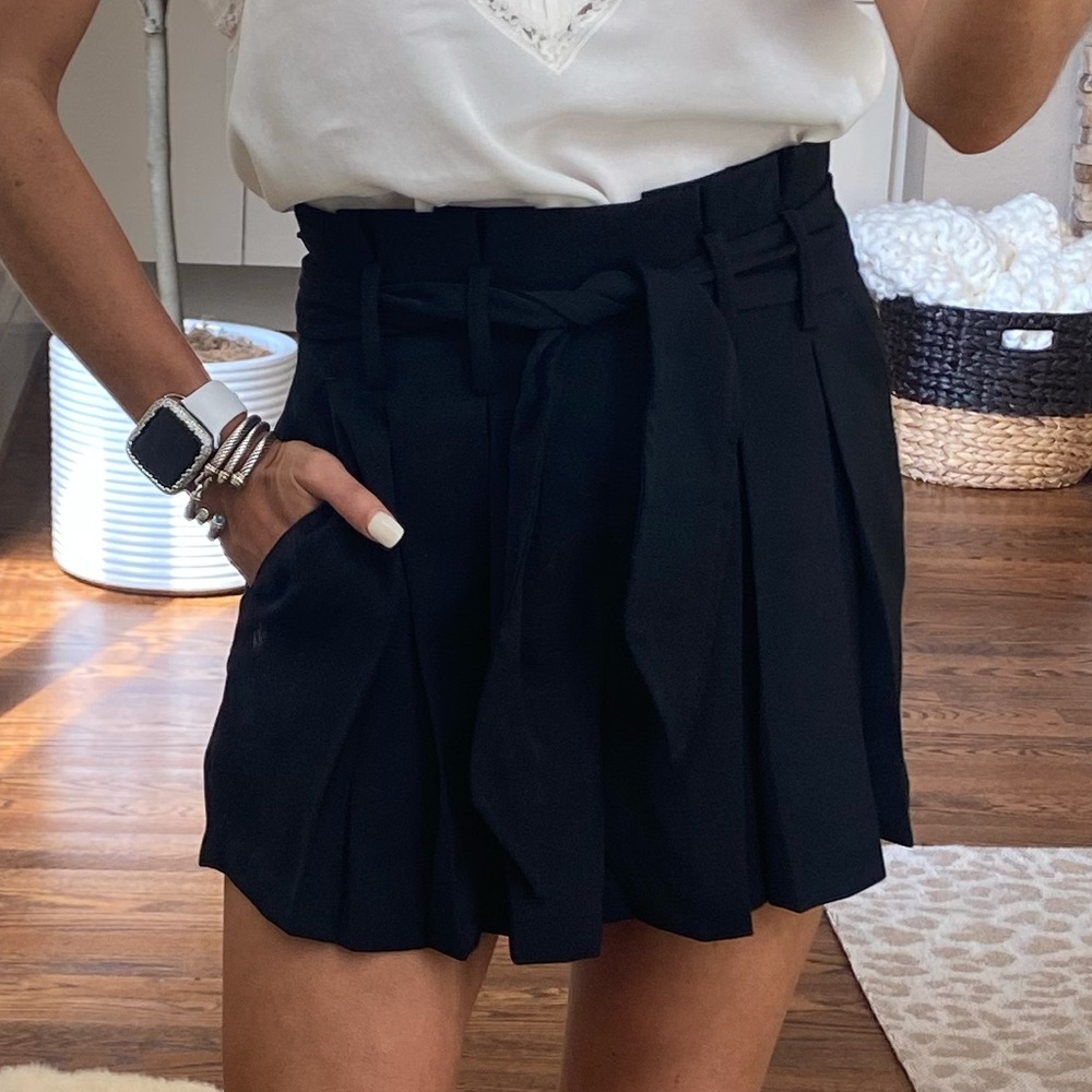 Black shorts size 00